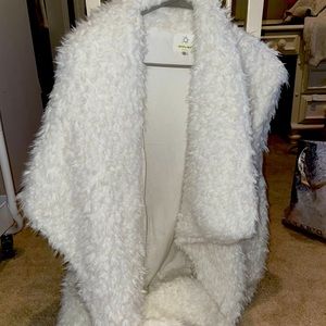 Sleeveless Sherpa vest